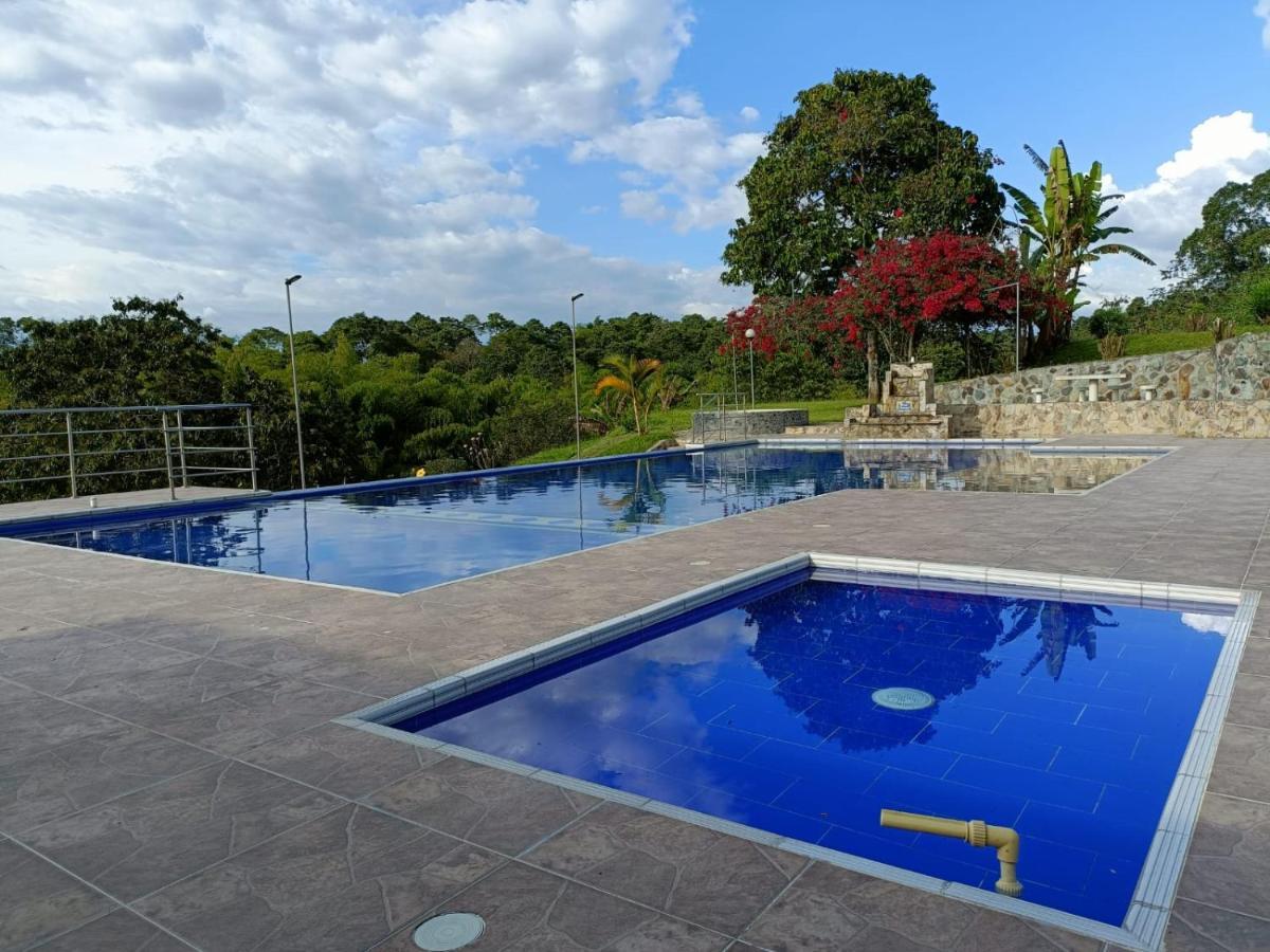 Hotel Campestre Los Mangos Quimbaya Exterior photo