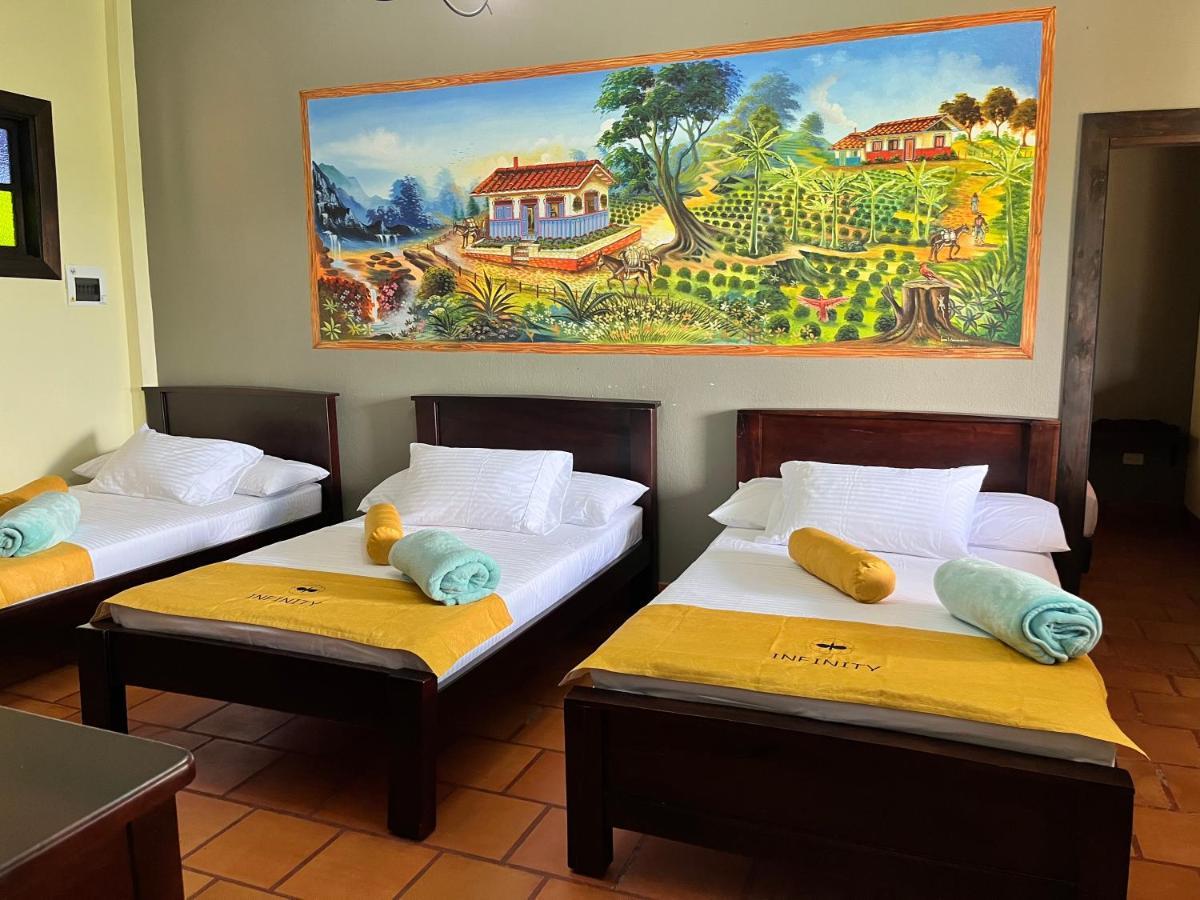 Hotel Campestre Los Mangos Quimbaya Exterior photo