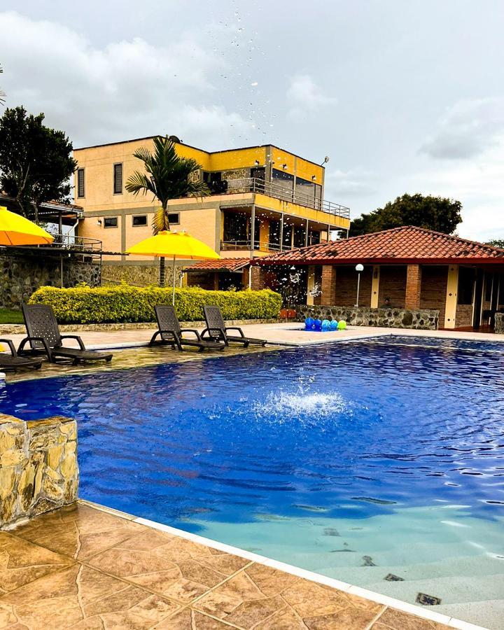 Hotel Campestre Los Mangos Quimbaya Exterior photo