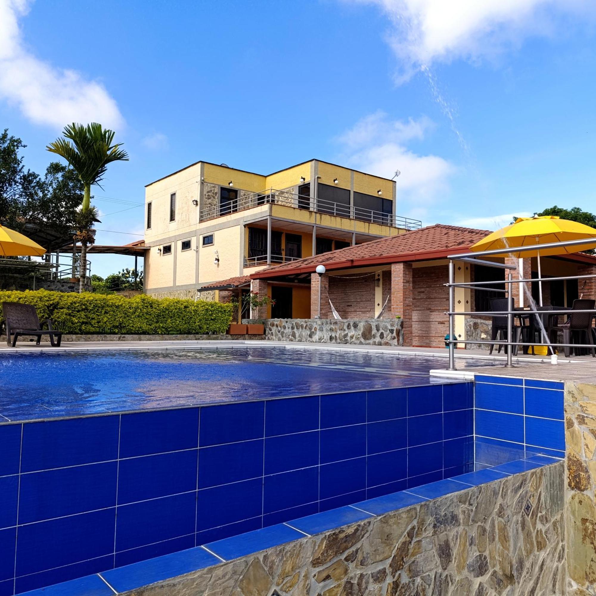 Hotel Campestre Los Mangos Quimbaya Exterior photo