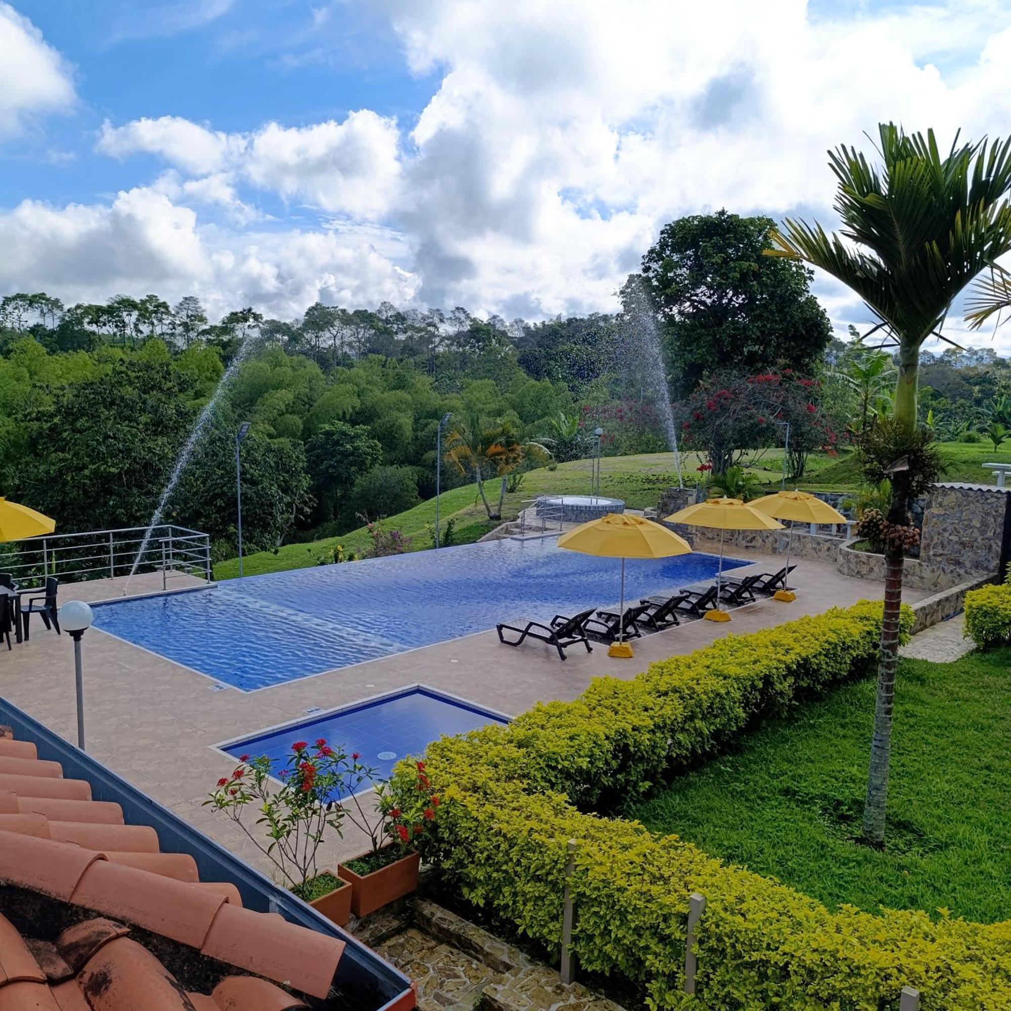 Hotel Campestre Los Mangos Quimbaya Exterior photo