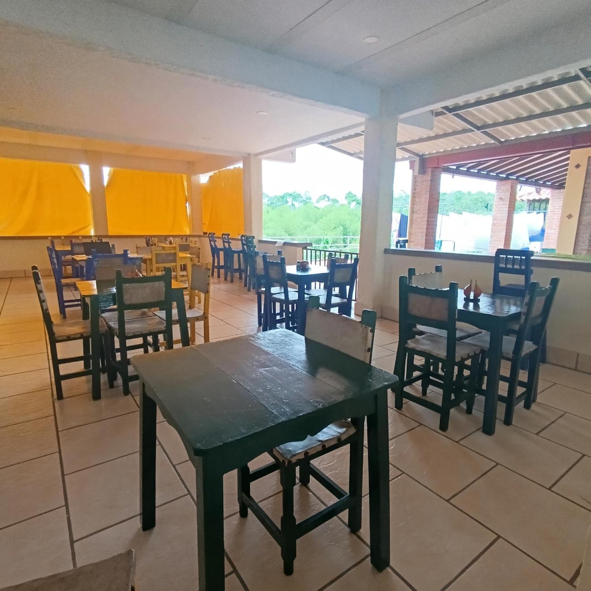 Hotel Campestre Los Mangos Quimbaya Exterior photo